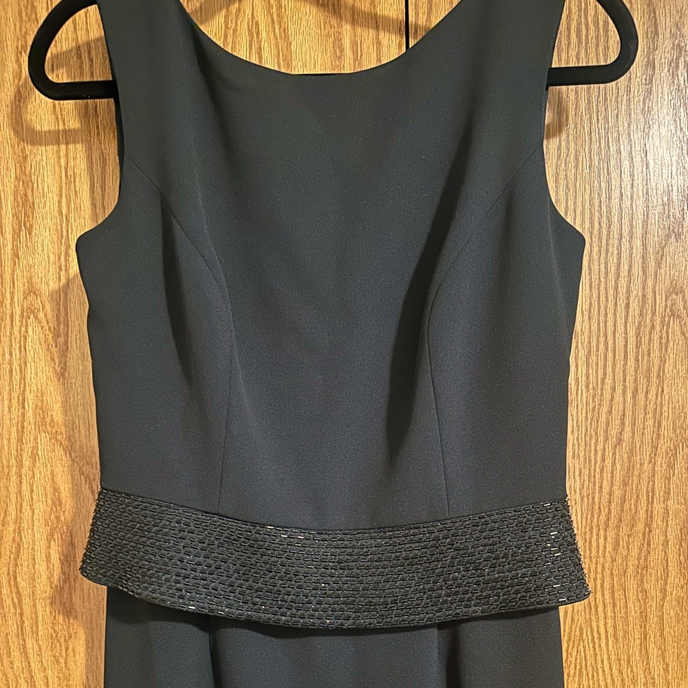 Like new, Daymour Couture black gown size 4